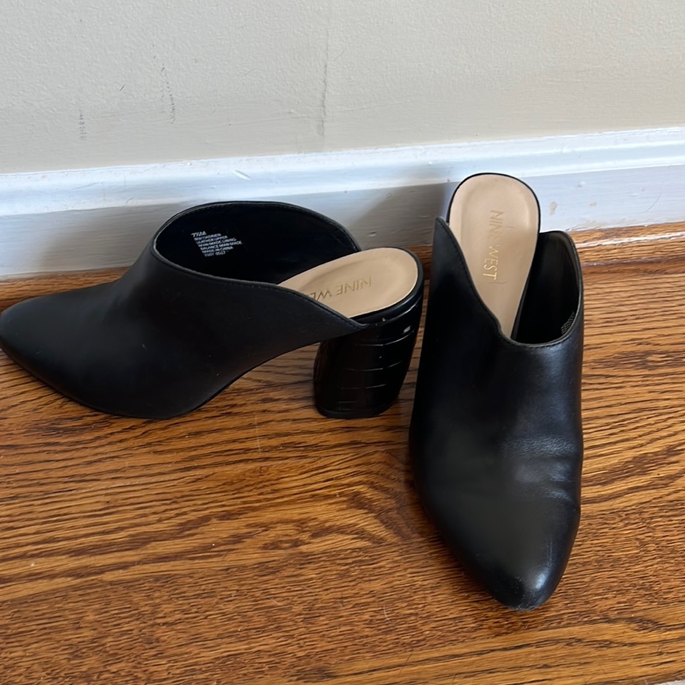 Nine West Black Mules